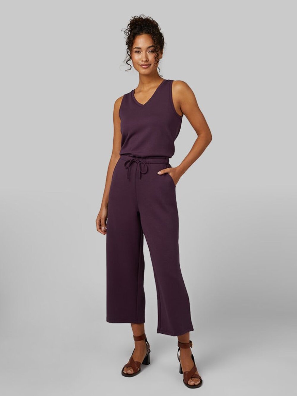 32 Degrees Sleeveless Jumpsuit NWT